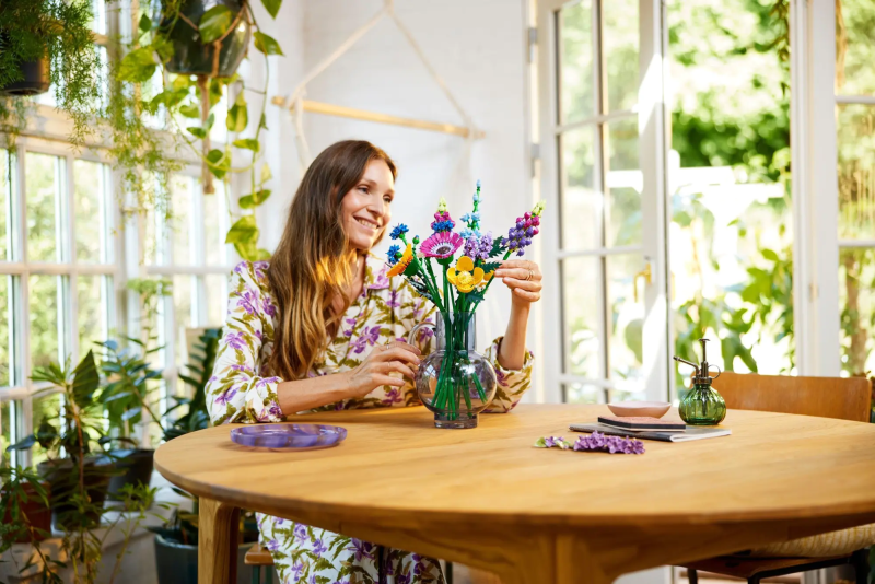 939pcs BuildMoc Wildflower Bouquet Set | Ages 13+ - Image 2