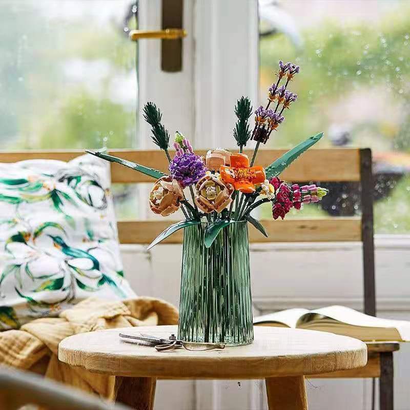 756pcs BuildMoc Flower Bouquet | Ages 8+ - Image 3