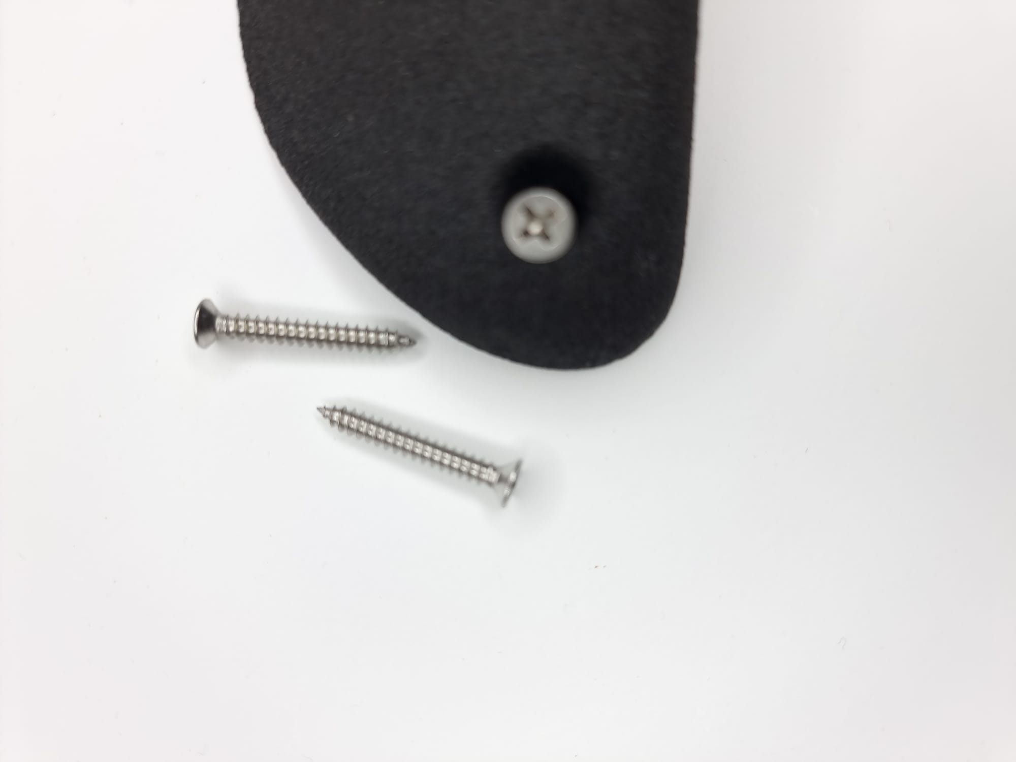 M4 x 30mm Stainless Wood Screws (Pack of 100) – Ideal for Outdoor applications - Image 3