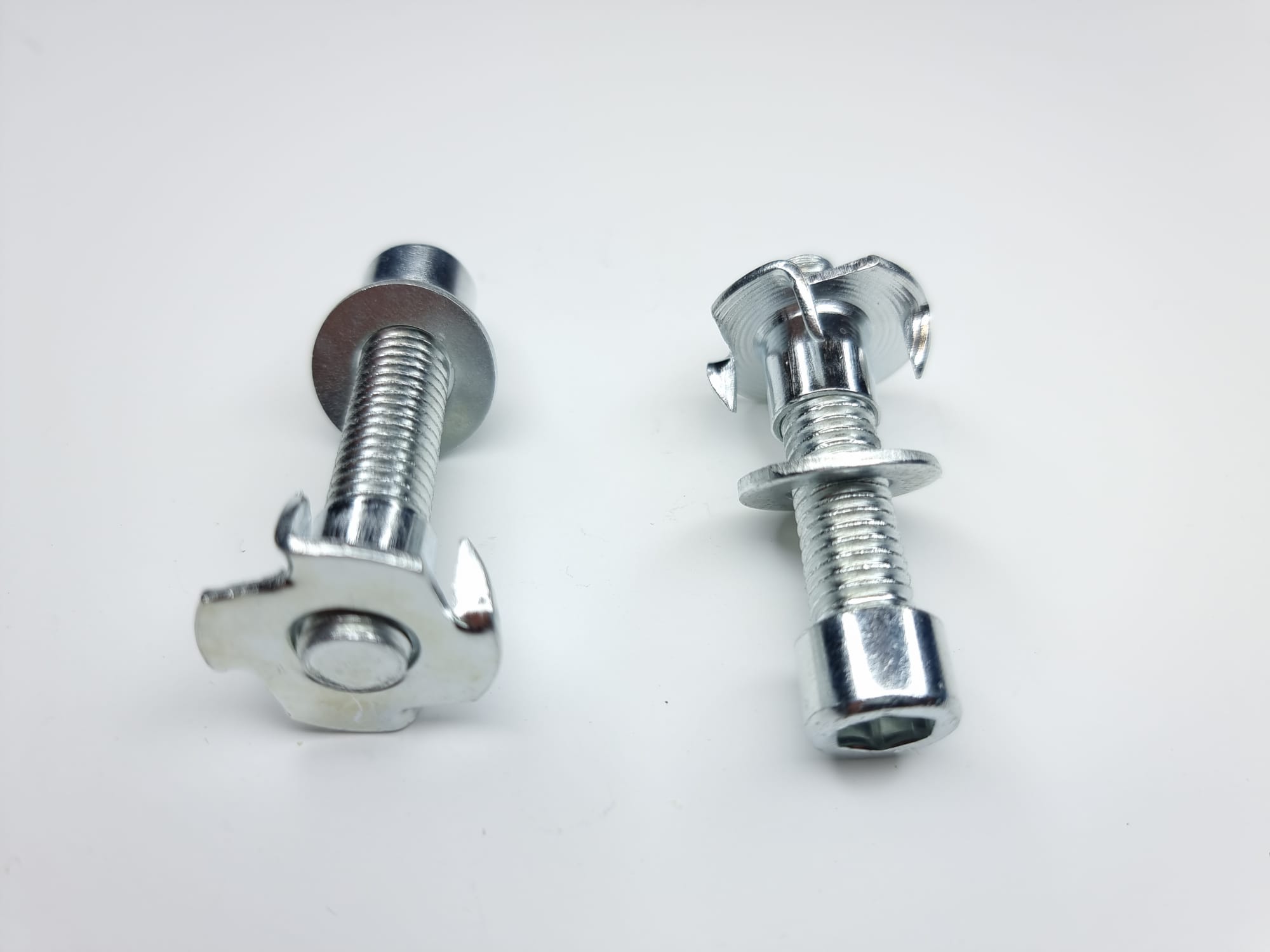 M10 x 55 mm climbing hold fixing set with galvanised T-nut